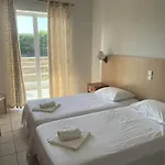 Mantalena Apartmanhotel Alikanász