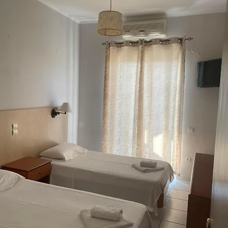 Mantalena Ξενοδοχείο με διαμερίσματα Αλυκανάς